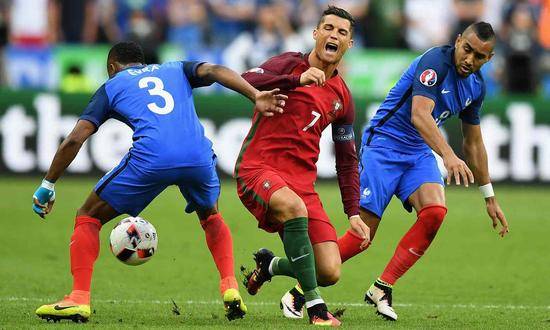 2016欧洲杯决赛回顾：葡萄牙以1-0，擒拿法国夺冠