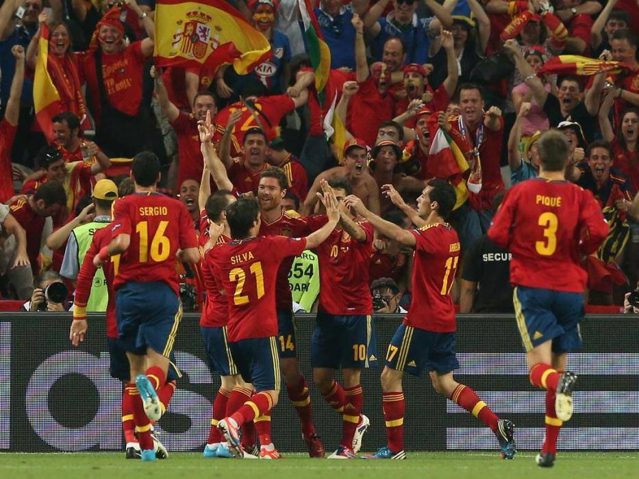 欧洲杯2012年赛事推荐：西班牙2-0法国，阿隆索射中2球