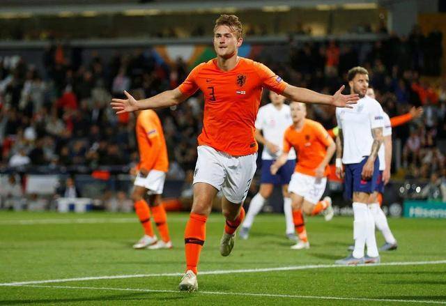 荷兰vs格鲁吉亚，荷兰重回胜场提升士气