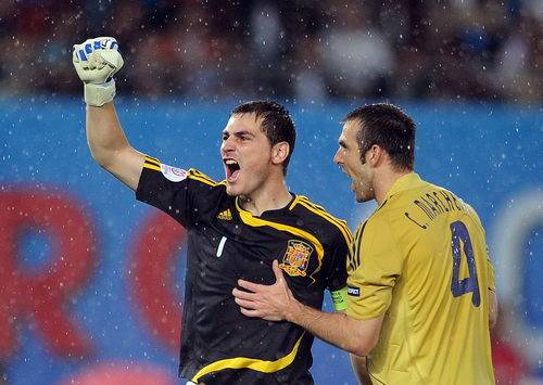 欧洲杯2008年赛事回顾：西班牙VS俄罗斯，西班牙取胜将决赛