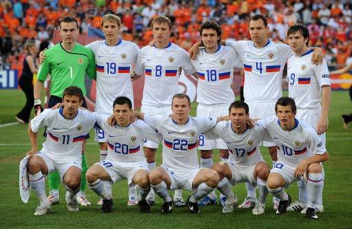 2008年欧洲杯赛事回顾：俄罗斯VS荷兰，3-1淘汰荷兰
