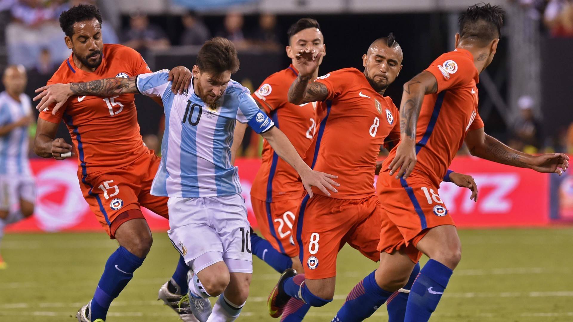 美洲杯赛事：阿根廷VS智利，阿根廷众星云集，智利三将领衔