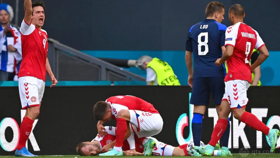 丹麦0-1爆冷不敌芬兰，埃里克森倒地上演生死急救