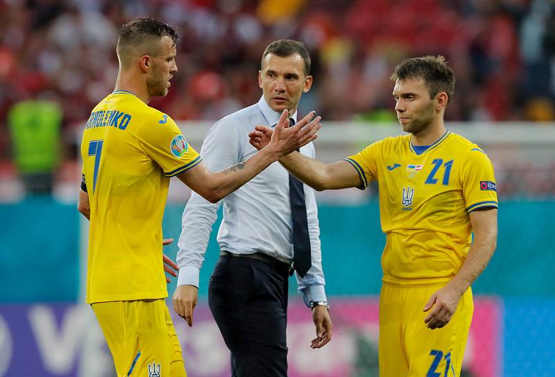 欧洲杯直播：瑞典VS乌克兰，瑞典突围八强，谁与争锋