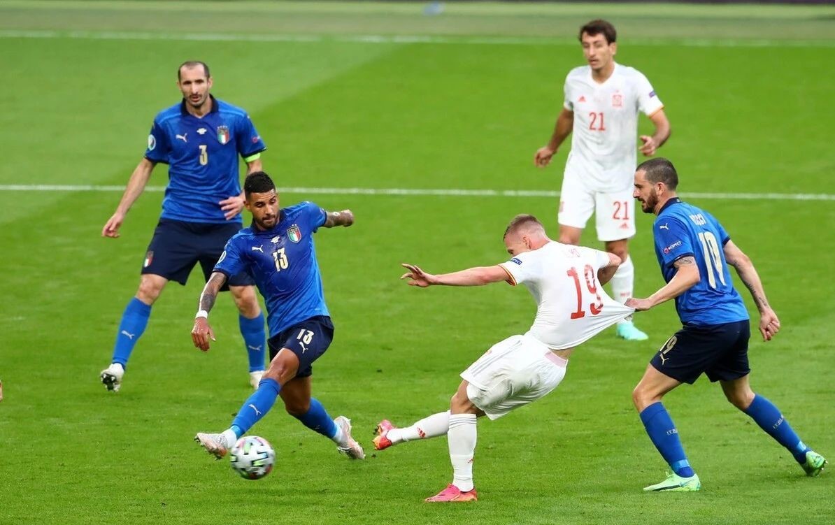 欧洲杯战报：意大利点胜西班牙挺进决赛，莫拉塔扳平+失点