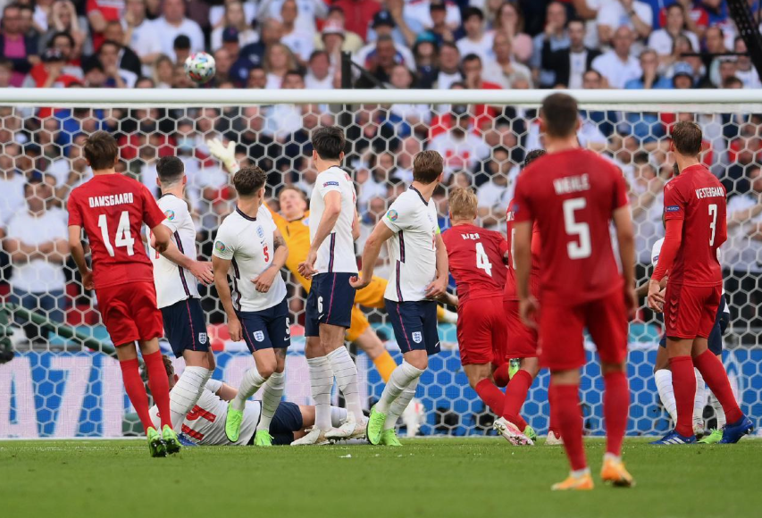 欧洲杯战报：英格兰2-1丹麦，英格兰首次进入欧洲杯决赛