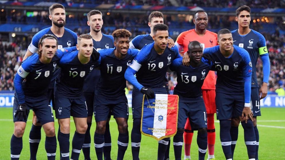 记者：<a href='https://www.guolingyin168.com/news/tag/1080869/p/1.html' style='color: blue;'>法国队</a>及法国联赛当中有大量球员吸食笑气