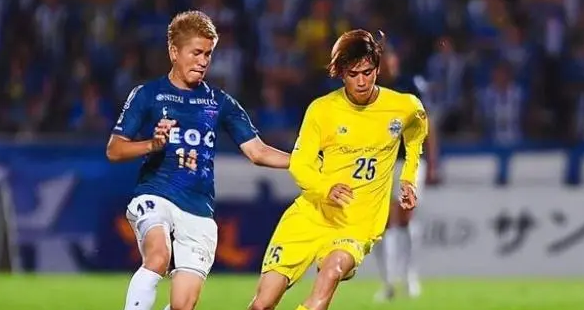 日职乙战报：草野侑己和上原慎也进球，FC琉球2-0熊本深红