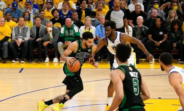 NBA战报：勇士103-90凯尔特人，勇士夺队史第七冠！