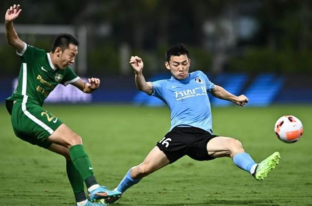 中超戰(zhàn)報：浙江隊(duì)2-0大連人，大連人再遭失利