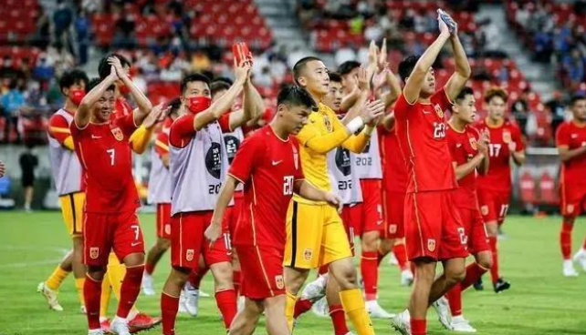 东亚杯分析：中国vs中国香港，中国男足能否稳坐第三？