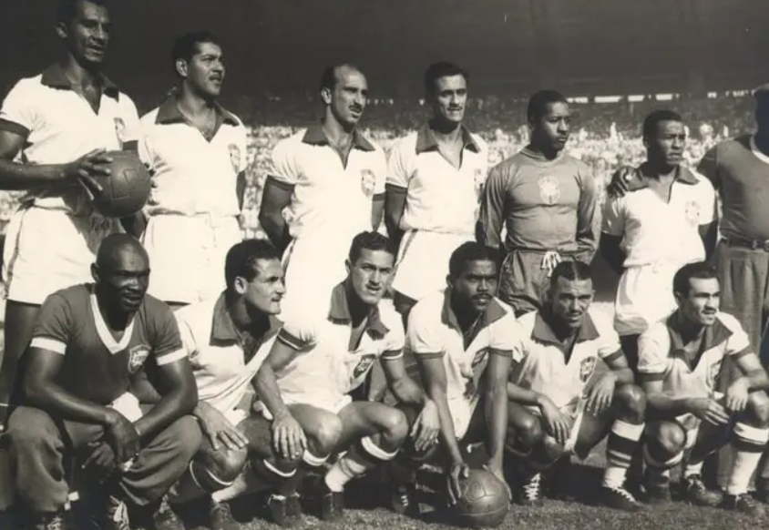 <a href='https://www.baiyaad.com/news/tag/1104174/p/1.html' style='color: blue;'>1950年世界杯冠军阵容名单</a>