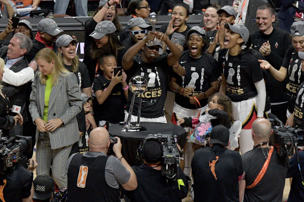 WNBA总决赛，拉斯维加斯王牌总比分3-1击败对手，夺得冠军