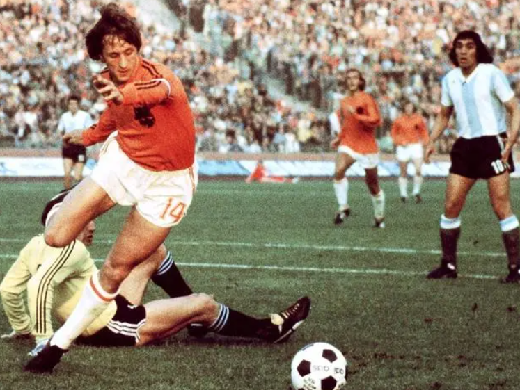 1974年世界杯荷兰队主教练是谁