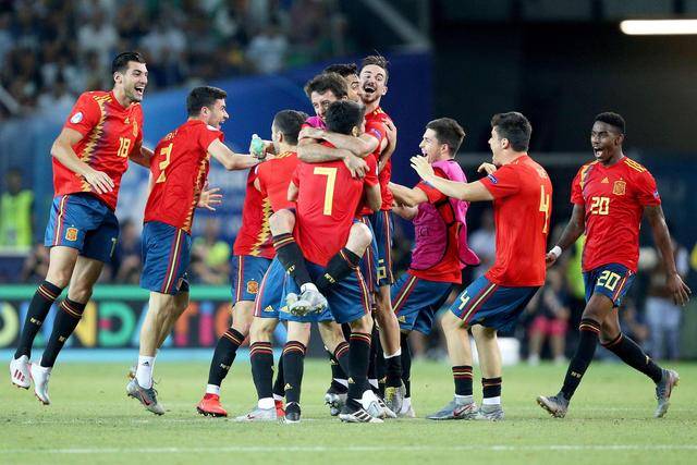 西班牙1-1德国