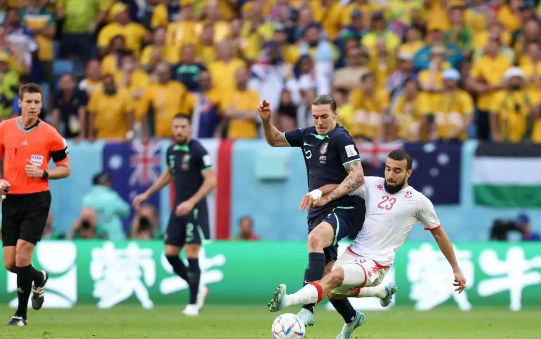 世界杯战报：突尼斯0-1澳大利亚，澳大利亚保留出线希望！