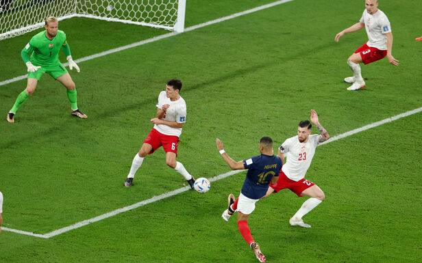 世界杯战报：法国1-1丹麦，姆巴佩、克里斯滕森进球