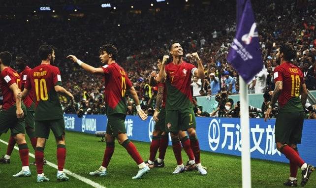 世界杯战报：葡萄牙2-0乌拉圭成功出线，B费建功