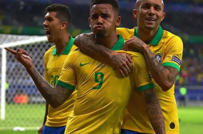 巴西1-0瑞士
