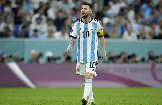 梅西帶領阿根廷進入世界杯決賽更多的界杯決賽是頭球