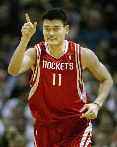 姚明在NBA的第一次得分