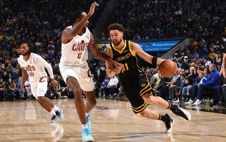 NBA常规赛：骑士118-110勇士，勇士遭遇两连败