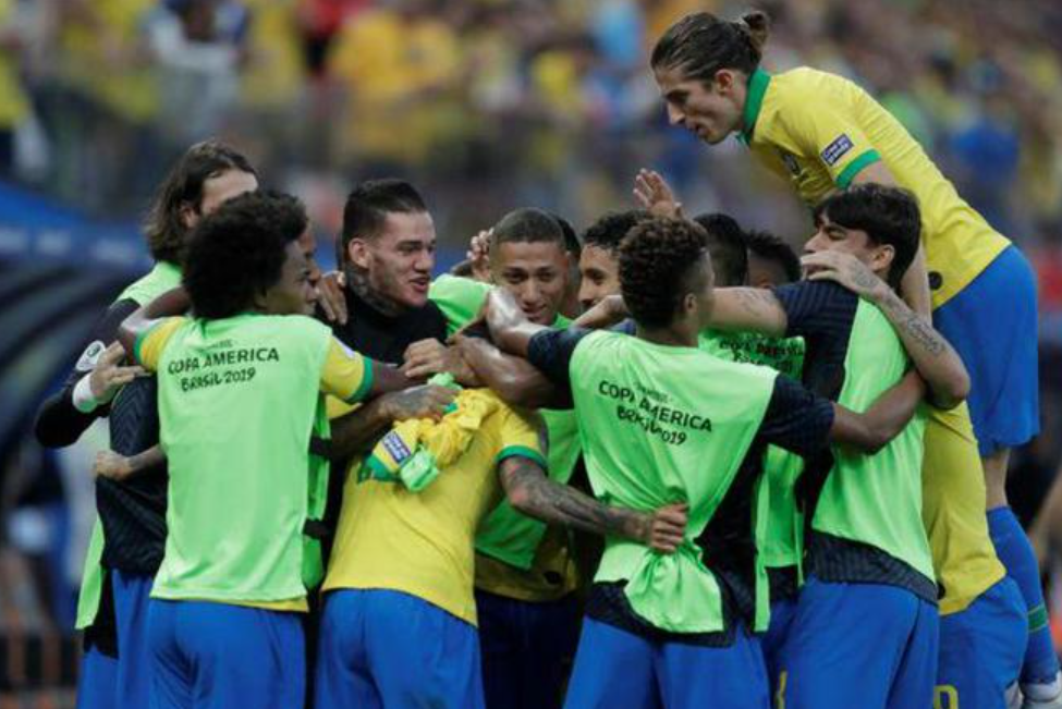 哥伦比亚2-1巴西