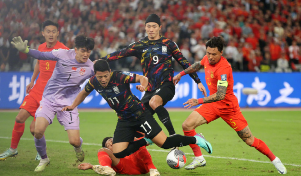 中国男足0-3韩国