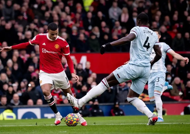 英超直播：西汉姆联2-0曼联，曼联近三轮未尝胜绩
