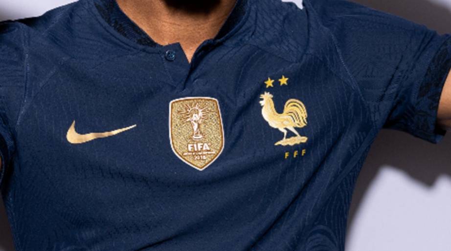 <a href='https://www.j1tiyu.com/news/tag/1158058/p/1.html' style='color: blue;'>法国队球衣上为何有一只公鸡</a>