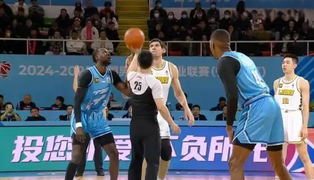 CBA直播：宁波84-109广厦，广厦大胜宁波送其七连败！