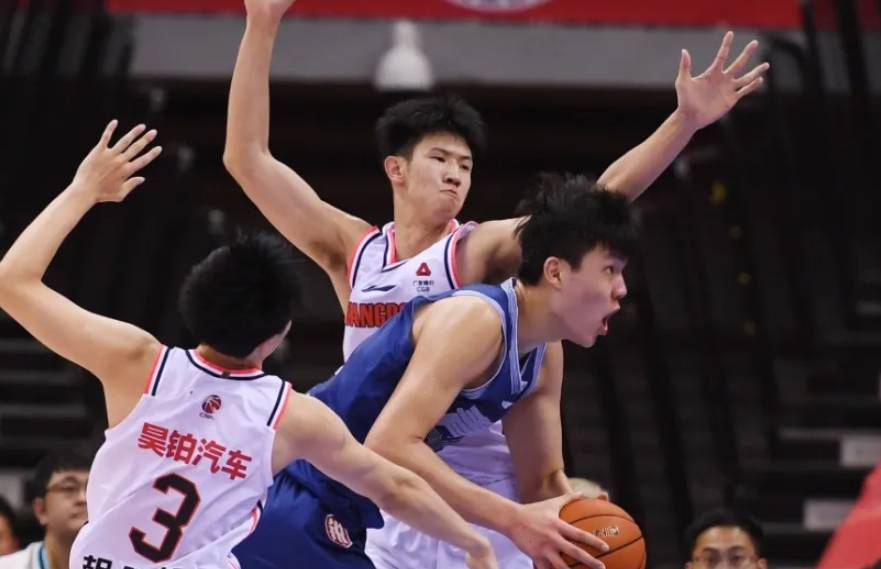 广厦 VS 青岛