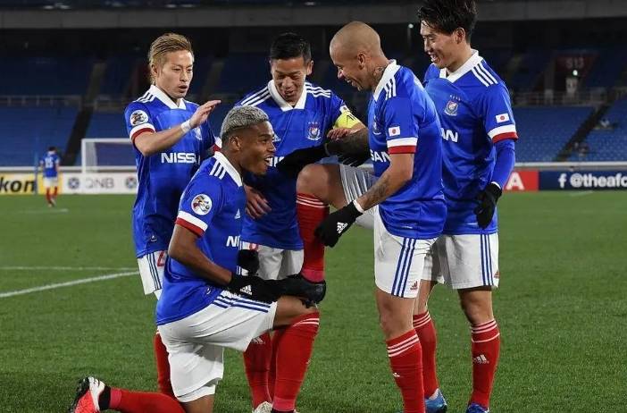 横滨水手VS浦和红钻