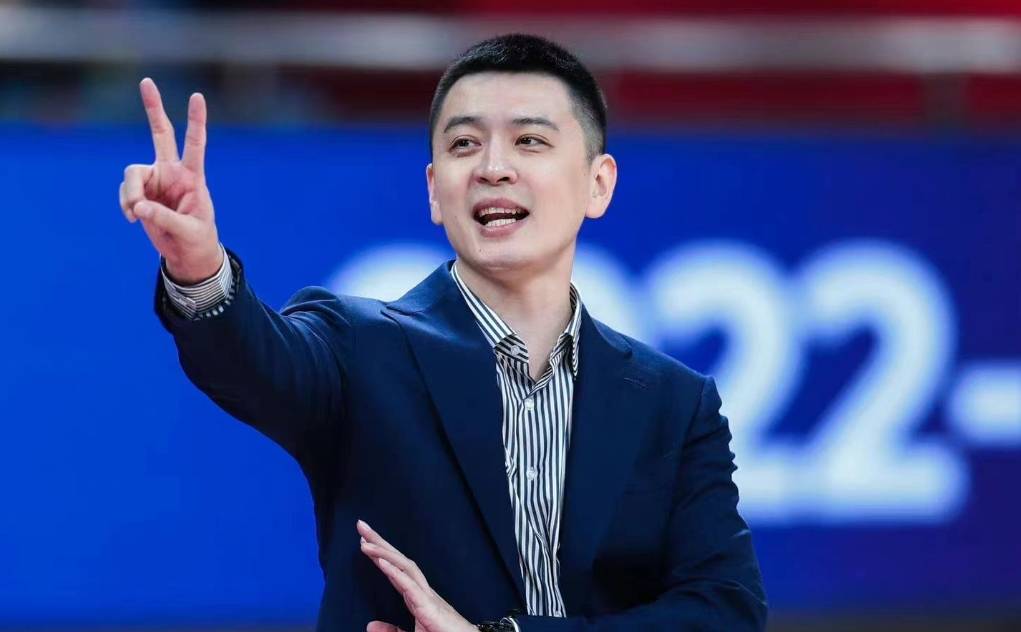 CBA辽宁男篮主教练是谁呢?杨鸣的执教水平怎么样?