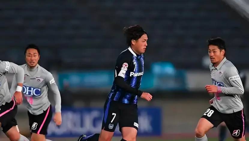 大阪钢巴 VS FC东京
