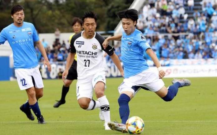 鹿岛鹿角 VS 冈山绿雉