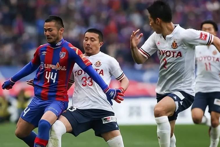 神户胜利船 VS 广岛三箭