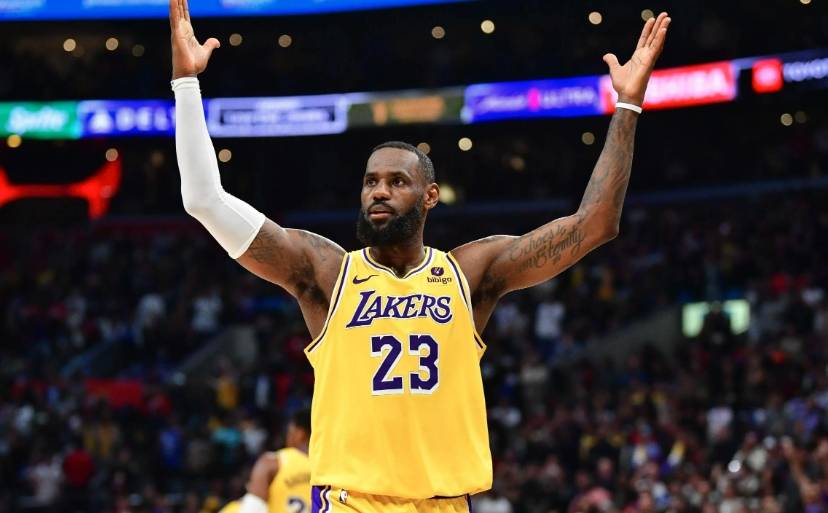 勒布朗·詹姆斯要离开湖人队吗？NBA巨星洛杉矶之路去留成谜