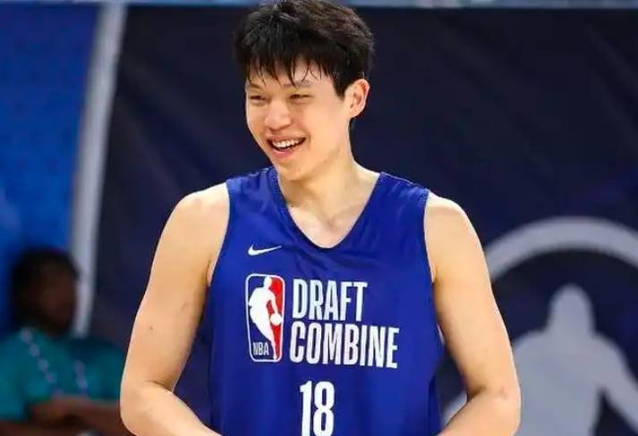 杨瀚森缺席亚洲杯