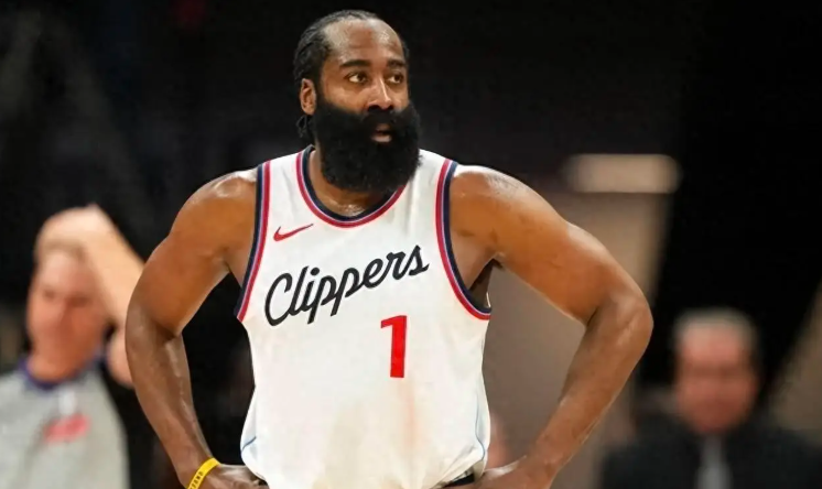 NBA 历史十大最佳左撇子球员:比尔·拉塞尔,詹姆斯·哈登